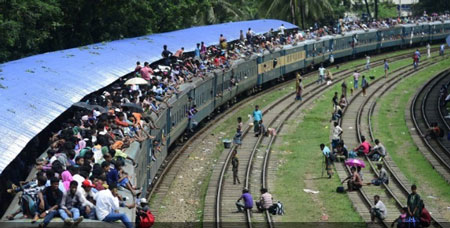 Bangladesh: Tàu hỏa đâm xe buýt, 10 người thiệt mạng