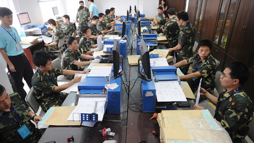 Trung Quốc huy động 8 triệu 'dân quân internet' để phá Nhật Bản