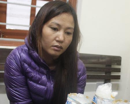 Cảnh sát hóa trang bắt nữ quái giấu ma túy trong lốc sữa