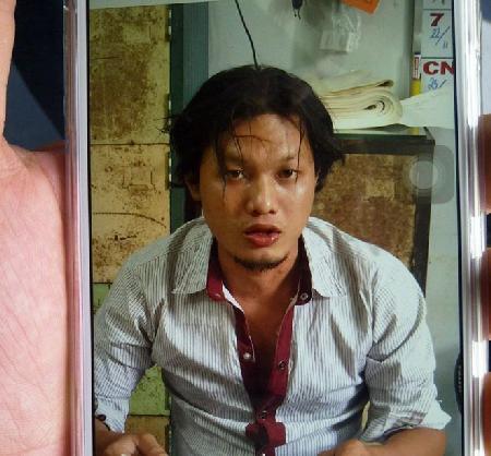 Bắt kẻ xông vào nhà cắt cổ người phụ nữ ở Sài Gòn