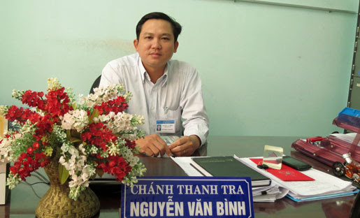 Ông Nguyễn Văn Bình: ‘Xe vua’ nghênh ngang: Không có bảo kê?