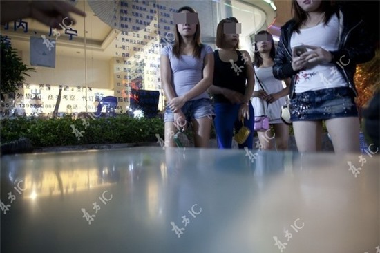 Chân dung những cô gái Việt hành nghề mại dâm tại cửa khẩu trên báo Trung Quốc 9