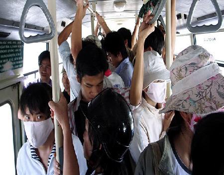Bị quấy rối tình dục trên xe buýt, nhiều nạn nhân im lặng